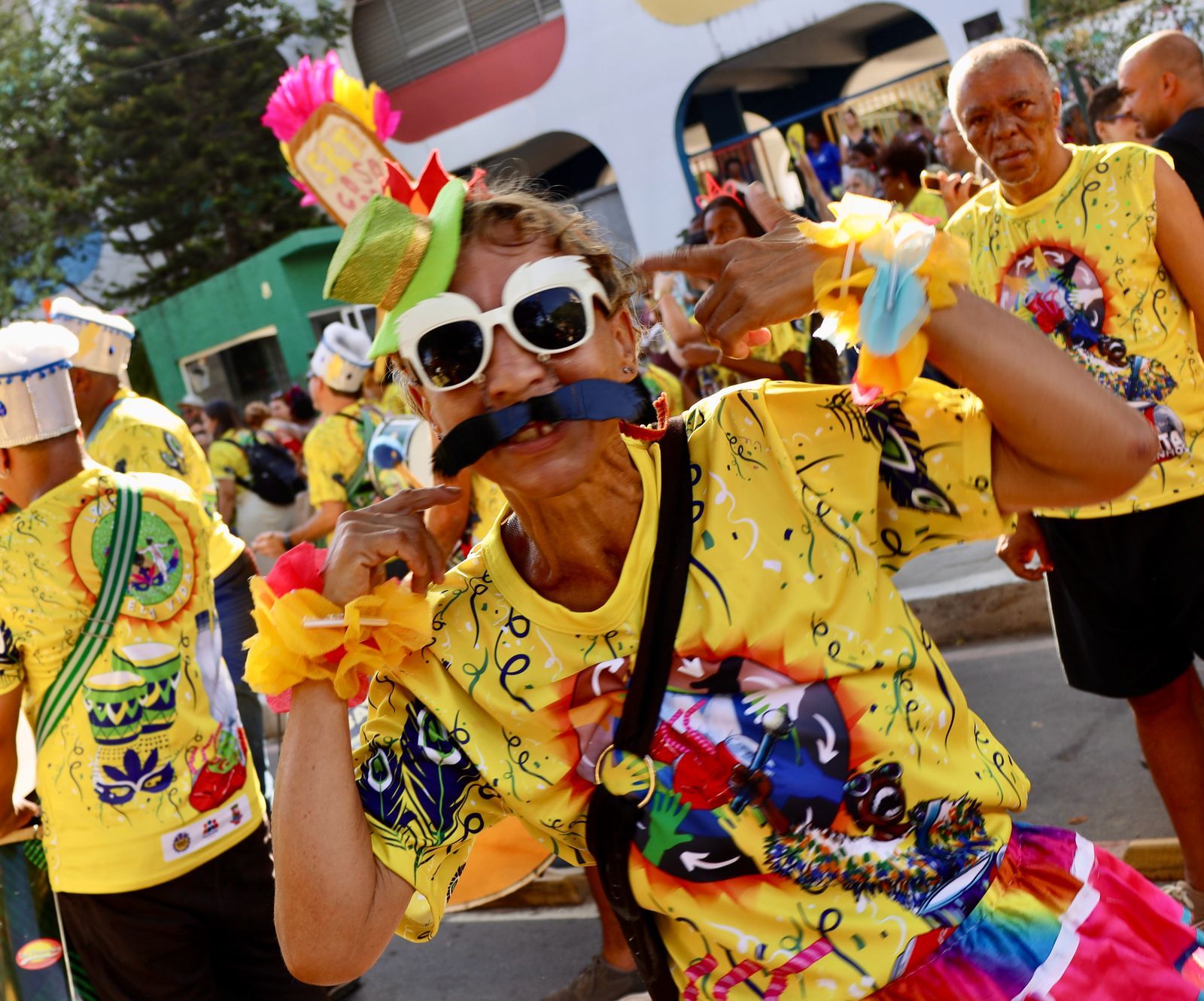 Com enredo “CAPS não é meme”, Bloco Loucos pela Vida desfila nesta terça-feira (10) em Niterói