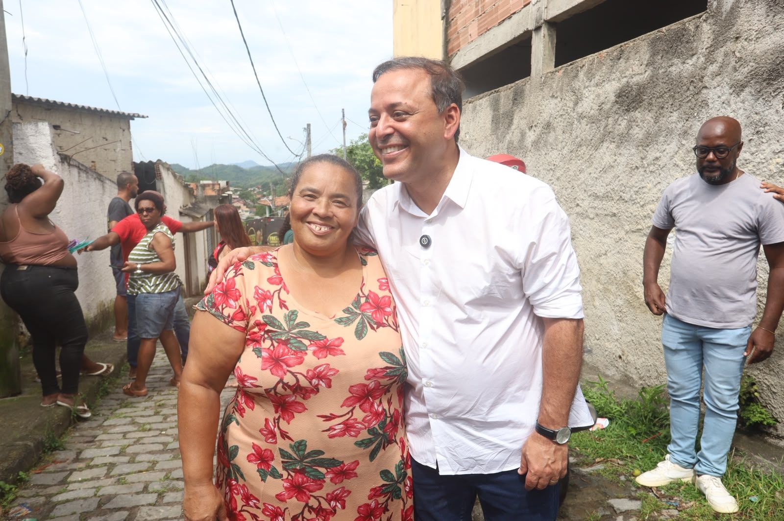 Prefeitura de Niterói vai ampliar atendimento de saúde e revitalizar Centro Comunitário no Morro da Cocada