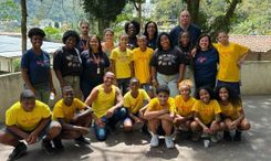 Crianças do projeto Clin Social participam de um dia de diversão e aprendizado